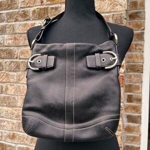 COACH Handbag - Black Leather  No. G05D-1453 Preowned